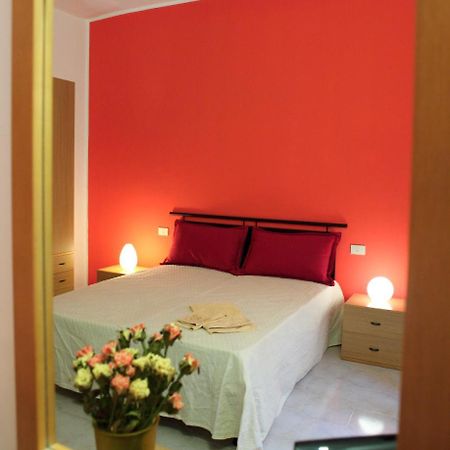 B&B La Terrazza Sul Porto ตราปานี ภายนอก รูปภาพ